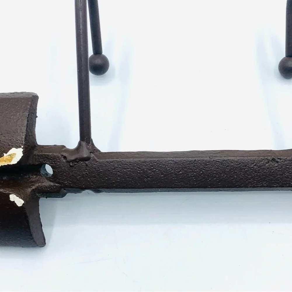 Vintage rustic cast